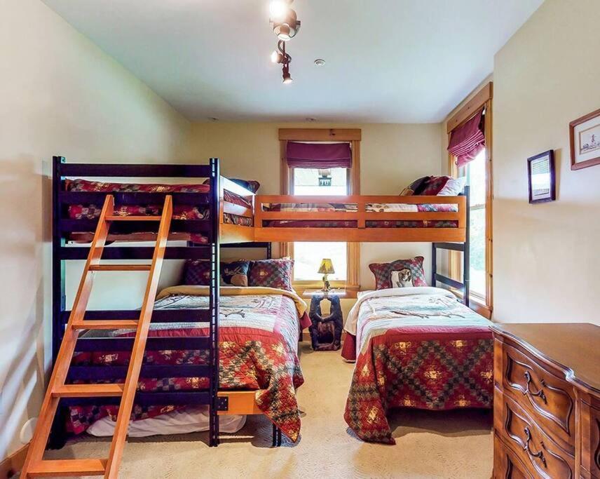 The Glen House -9 Bdrm Estate Sleep 26 Movie Theater,Pool,Golf,Ski Newry Exterior foto